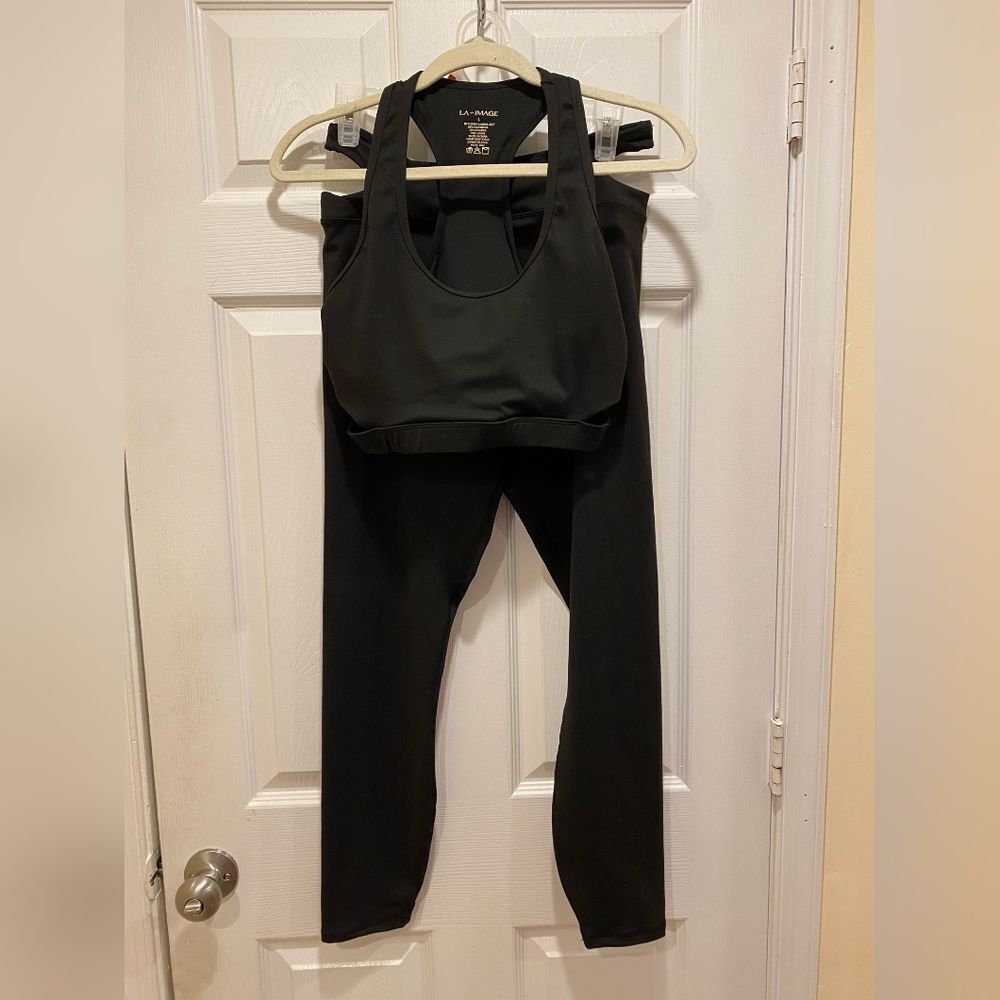 LA+IMAGE  Black Top & Bottom workout set, sz L, Women's, black NWOT.